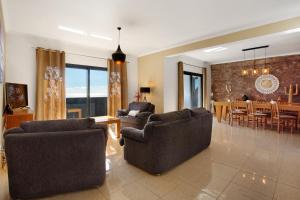 Morning Glory 2 Bedroom Apartment