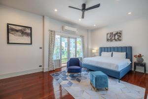 Thong Lo Private Pool Villa In Center Of Bangkok