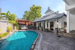 Thong Lo Private Pool Villa In Center Of Bangkok