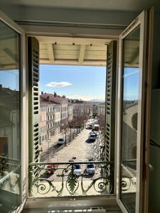 Appartement spacieux en plein centre ville