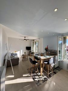 Appartement spacieux en plein centre ville