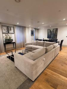 The Park Street Collection Mayfair 2 Bed 12A