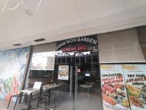 1BR with Balcony City View at Shore Residences near MOA and NAIA good for 6