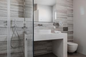 Poseidon of Paros Hotel & Spa