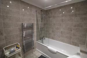 Colchester Roof Top Flat - Central, Business, Travel