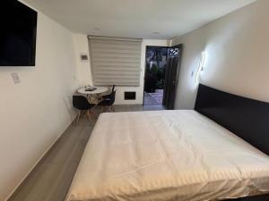 Increíble y cálido Apartaestudio para 2 perdonas