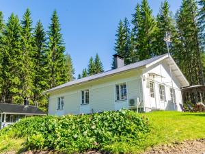 Holiday Home Salmenranta by Interhome
