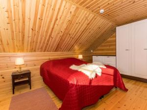 Holiday Home Lokinsiipi by Interhome