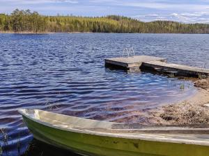 Holiday Home Kuusirinne by Interhome