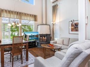 Holiday Home Paltamon golfhovi b by Interhome