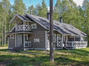 Holiday Home Aallotar kuiskaus by Interhome