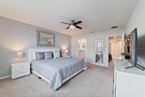 260 Luxury and Comfort 5 BD townhome at Resort