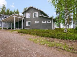 Holiday Home Paltamon golfhovi a - sis- 2 golf pelioik by Interhome