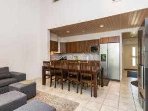 Holiday Home 4 seasons hymy a by Interhome