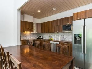 Holiday Home 4 seasons hymy a by Interhome