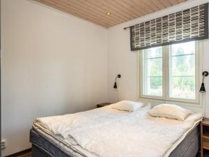 Holiday Home 4 seasons hymy a by Interhome