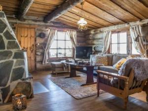 Holiday Home Kopinkallio 3 by Interhome