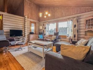 Holiday Home Kalliohonka by Interhome