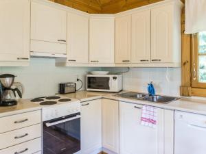 Holiday Home Kuukatti by Interhome