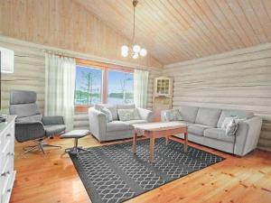 Holiday Home Kalliokoivu by Interhome