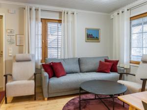 Holiday Home Vadelma by Interhome