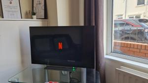 Tower St Cranes Murals Titanic 3br-6guests