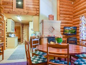 Holiday Home Kivitasku by Interhome