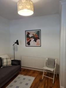 Ground Floor Maisonette Near St James St Overground Station
