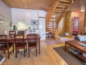 Holiday Home Kirikuru 2 by Interhome