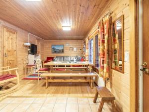 Holiday Home Oravanpesä by Interhome