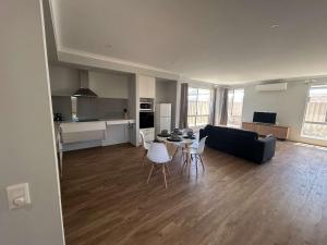 Spacious Karnup Home with 4 Bedrooms Modern Kitchen & Private Parking