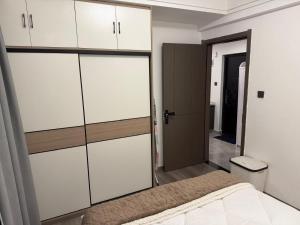 Fully furnished 1 Bedroom Apartment near Yaya center in Kilimani