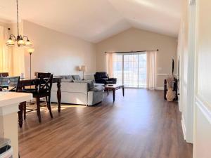 Magnolia North - 18-301