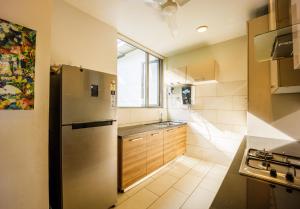 Elara by Hireavilla - 4BR with Infinity Pool in Parra