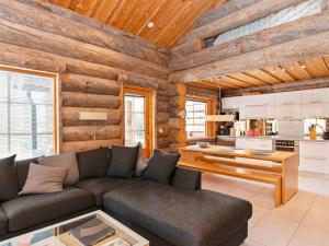 Holiday Home Peikkola by Interhome