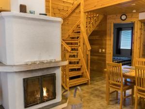 Holiday Home Jahtikaltio 2 by Interhome