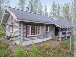Holiday Home Ylläksen tunturihonkamaja a 1 by Interhome