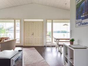 Holiday Home Pariisinranta by Interhome