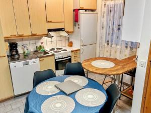 Holiday Home Ruka-ihtinki 4 a 3 by Interhome