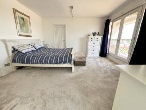 Oak Valley Lodges & Camping