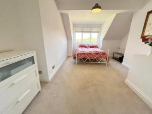 Oak Valley Lodges & Camping