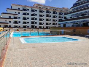 Arena Sol by HelloApartments