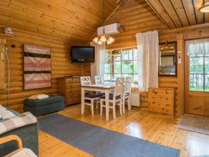 Holiday Home Niitsinniemi by Interhome