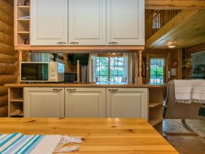 Holiday Home Niitsinniemi by Interhome