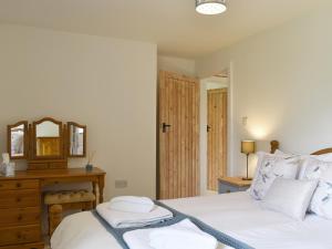 Cherry Cottage - Ukc3990