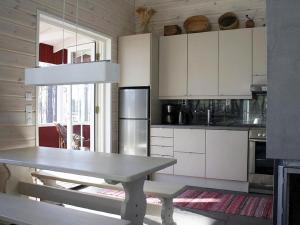 Holiday Home Villa raita by Interhome