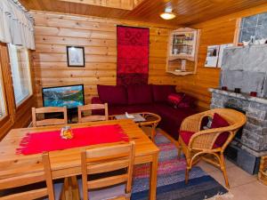 Holiday Home Karjalan heili 7 by Interhome