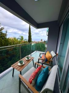 Ocean View Oasis Funchal with Parking