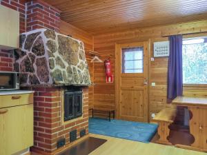 Holiday Home Lemmenliekki 3 by Interhome