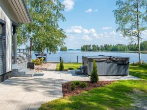Holiday Home Villa kaivopuisto by Interhome
